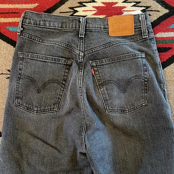 Levi's Women's High Rise Jeans - Dark Gray - Picture 7 of 13